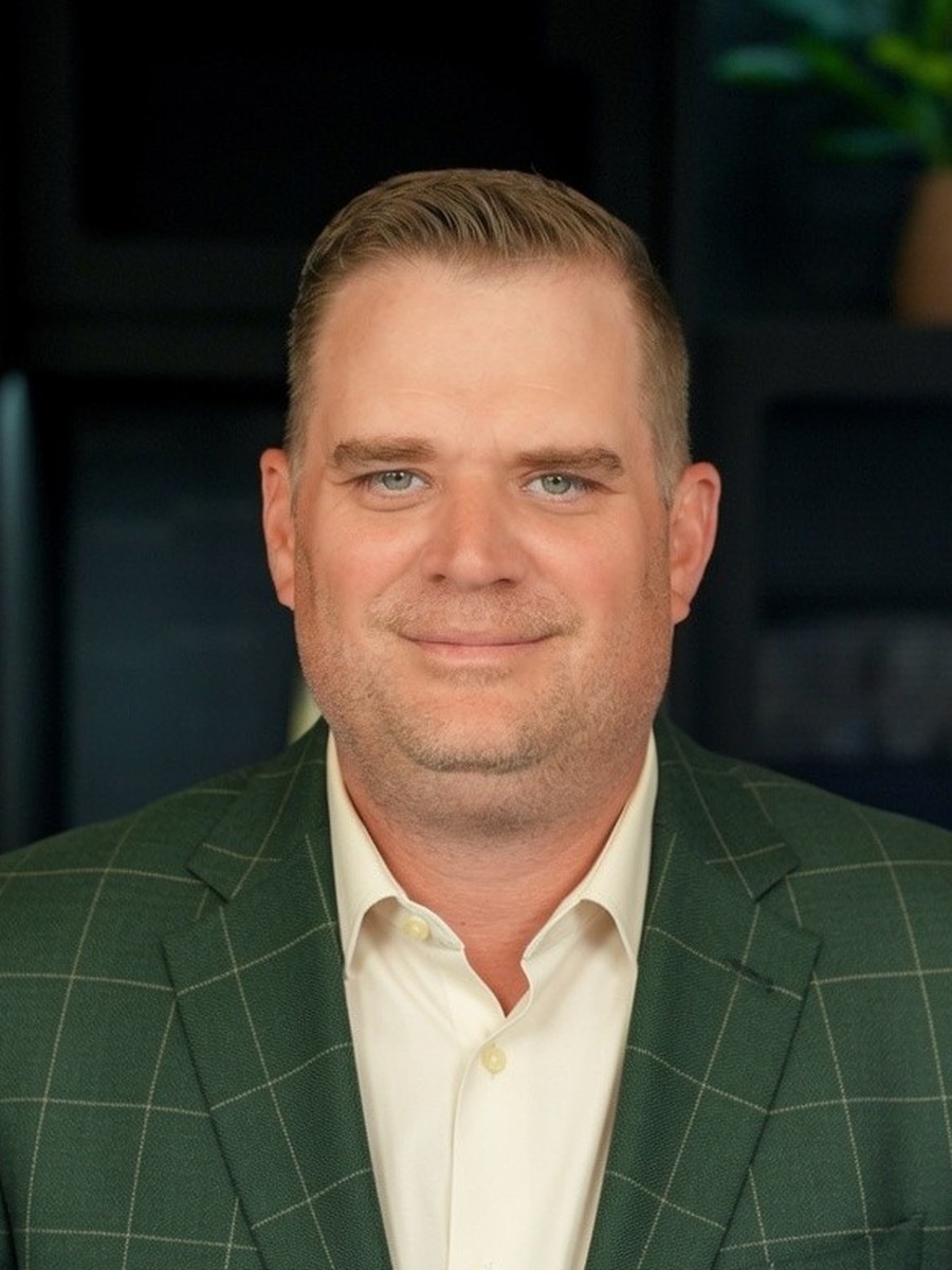 Peter Aurich, Area Manager at Fairway in Greenwood Village, CO